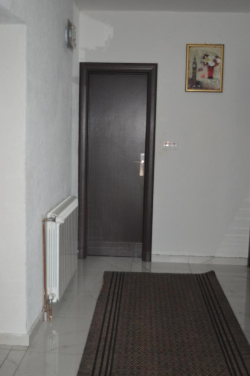 Vujas Village Pleasure Котор Экстерьер фото