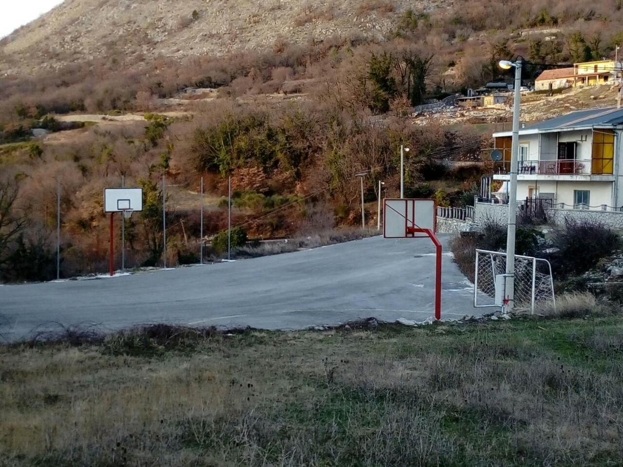 Vujas Village Pleasure Котор Экстерьер фото